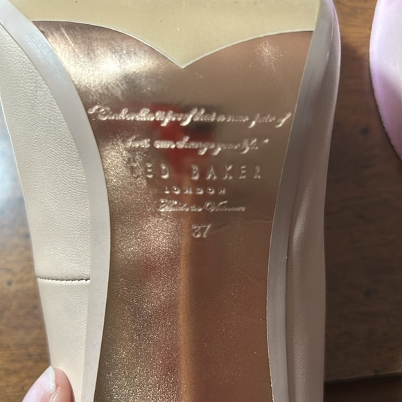 Ted Baker London Izibeli Heels with Box - Picture 5 of 9